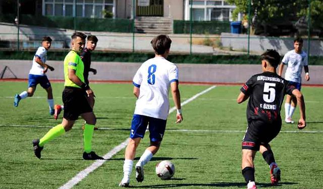 U17 Türkiye Futbol Şampiyonası Karabük'te başladı