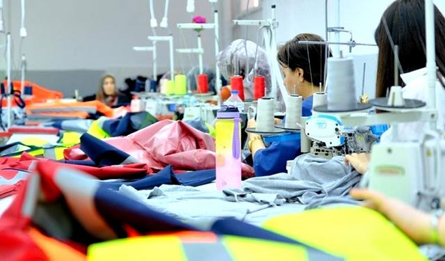 Ücretli çalışan sayısı yıllık yüzde 1,2 arttı