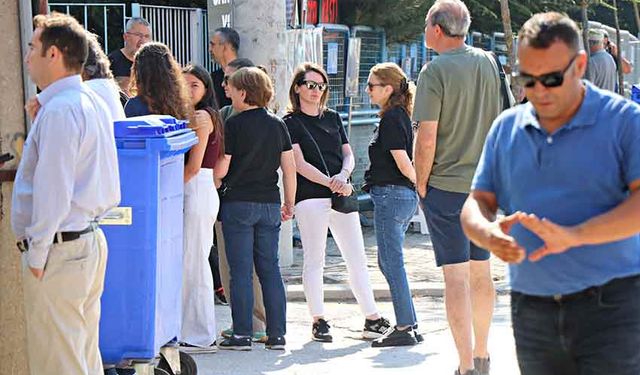 Otel faciasından eşi ve çocuğuyla birlikte kurtulan anne: "Hayatta olduğumuz için şükredemez haldeyiz"