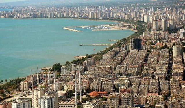 Mersin'de Eğitim Hayatı ve Gençlik: Üniversiteden Kariyere Bir Rehber