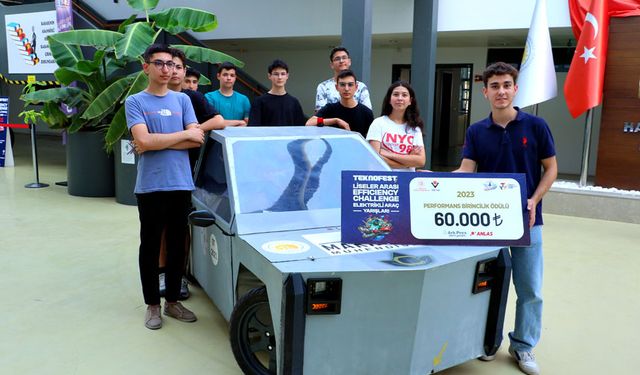 TEKNOFEST'e katılacak gençlere Togg'lu sürpriz