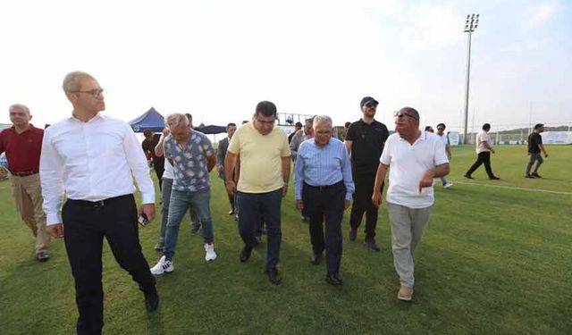 Başkan Büyükkılıç; Kayserispor - Alanyaspor hazırlık maçını izledi