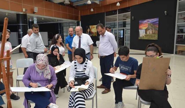 Büyükşehir Belediyesi gençlere sanat kapısı açıyor