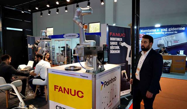 İnsanı algılayan robotik kollar endüstriyel boyama yapıyor