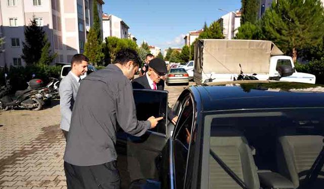 Şehit ailesini duygulandıran sürpriz; Başkan makam aracını şehit ailelerine tahsis etti