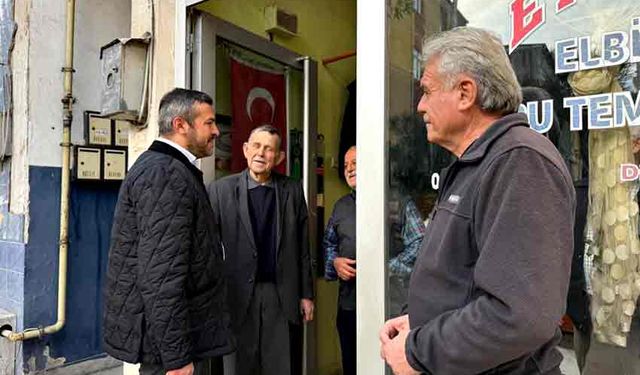 Başkan Çetinkaya, vatandaşların taleplerini dinliyor