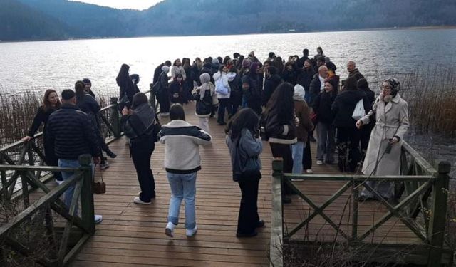 Bolu’nun doğa harikası Abant Gölü’ne ziyaretçi akını