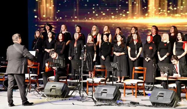 Bolu’da öğretmenlerden unutulmaz kültür ve sanat gecesi