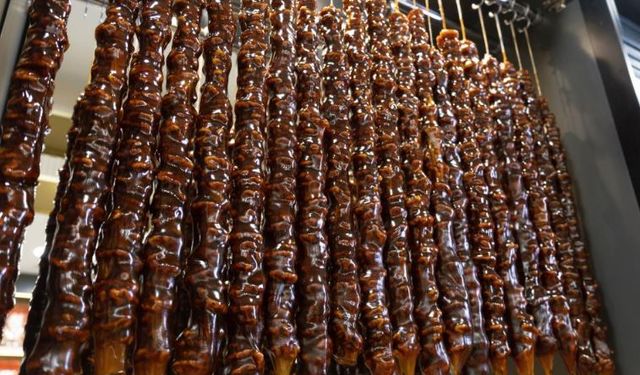 Havalar soğudu, cevizli pekmezli sucuk satışları arttı