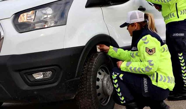 Jandarmadan kış lastiği denetimi