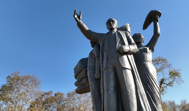 Kdz. Ereğli’de Atatürk büstleri ve anıtlar temizlendi