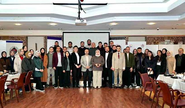 Sigortacılık öğrencileri sektör temsilcileriyle buluştu