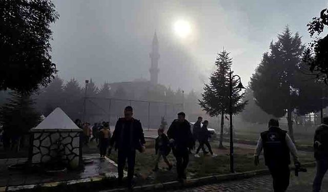 Sis etkisini gösterdi: Görüş mesafesi 50 metreye kadar düştü