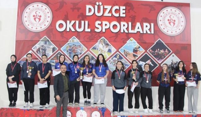 Düzce’de Masa Tenisi Şampiyonları Belli Oldu
