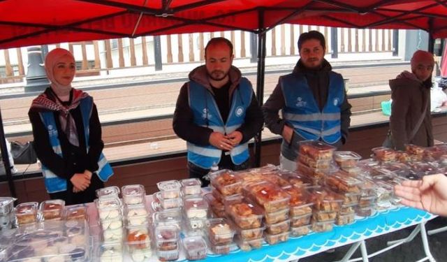 El emeği ürünlerini Filistinliler için satışa sundular