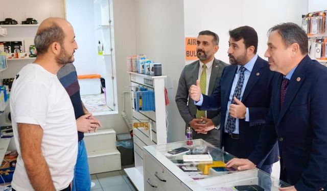 AK Parti heyeti Safranbolu'da esnafların taleplerini dinledi