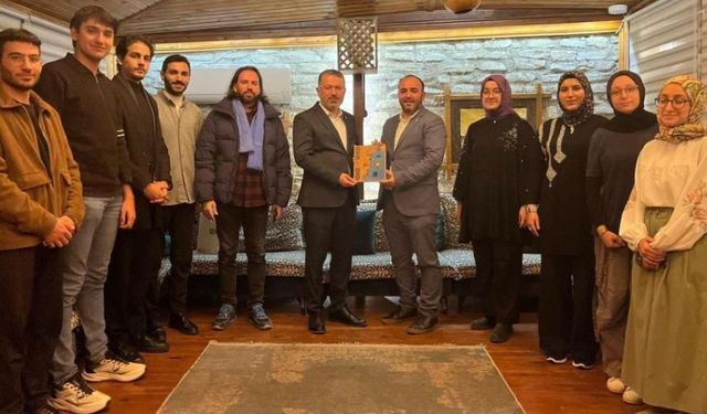 Gençlerin sosyal ve akademik gelişimi için toplandılar