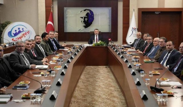 KBÜ’de senato toplantısında üniversitenin yükselen markaları gündeme geldi