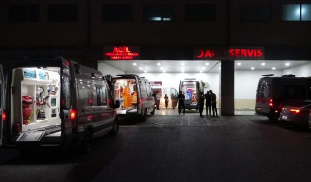 Üç aracın karıştığı kazada 6 kişi yaralandı