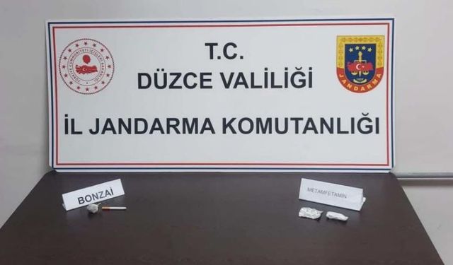 Araç Menfezine Saklanan Uyuşturucu Jandarmadan Kaçamadı: 1 Tutuklama