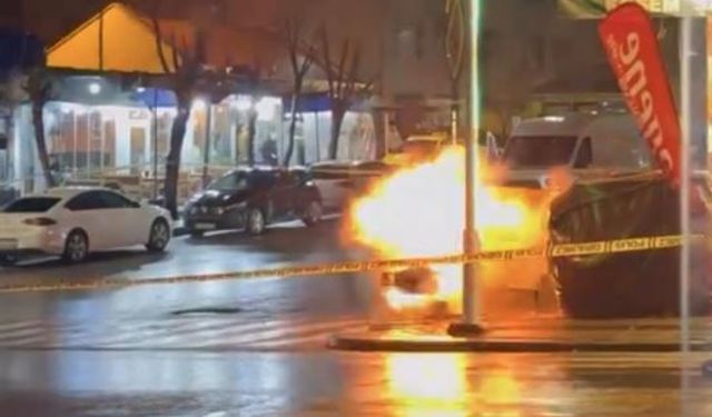 Şüpheli çanta fünye ile patlatıldı