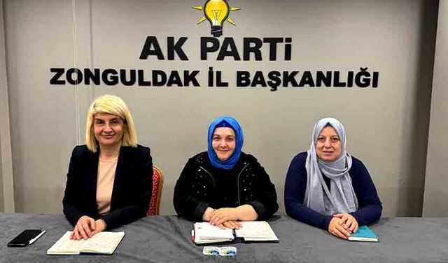 AK Parti kadın kolları hizmetleri değerlendirdi, yeni çalışmaları planladı