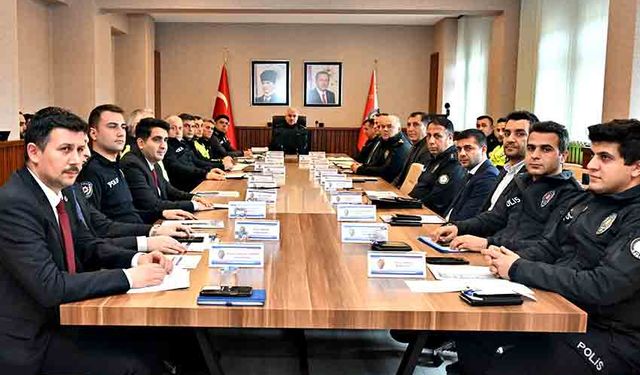 Düzce’de Güvenlik Zirvesi: Asayiş Masada