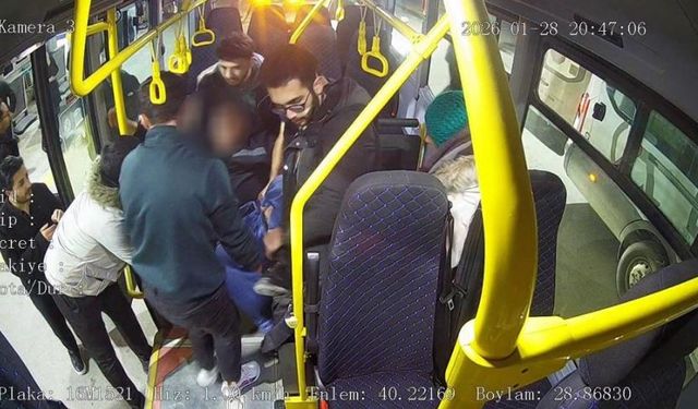 Otobüs Ambulansa Döndü: Yolcu Kalp Krizinden Kurtuldu