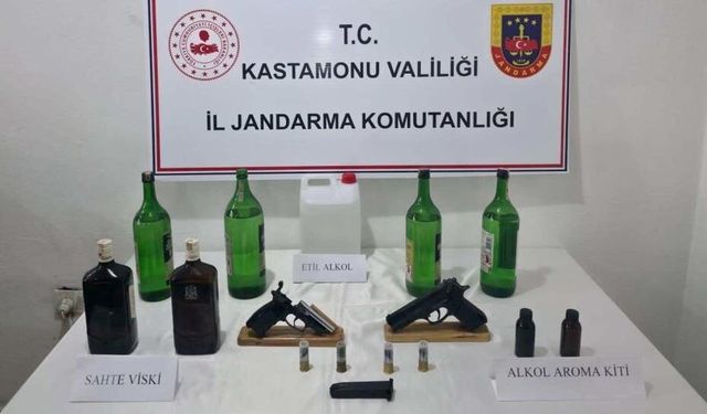 Sahte İçki Operasyonu! Evlerden Cephanelik Çıktı