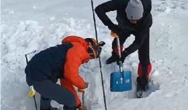 Artvin’de çığ altında kalan çoban için umut bekleyişi