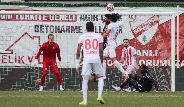 Boluspor, karşılaştığı Sakaryaspor'u 2-0'lık skorla mağlup etti