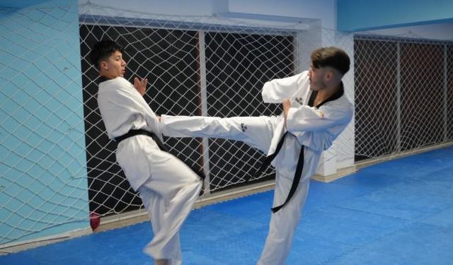 Kazada kollarını kaybetti, taekwondoyla hayata yeniden bağlandı
