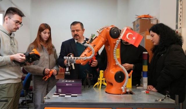 KBÜ'de yapay zekâ destekli robot projelerine TÜBİTAK desteği