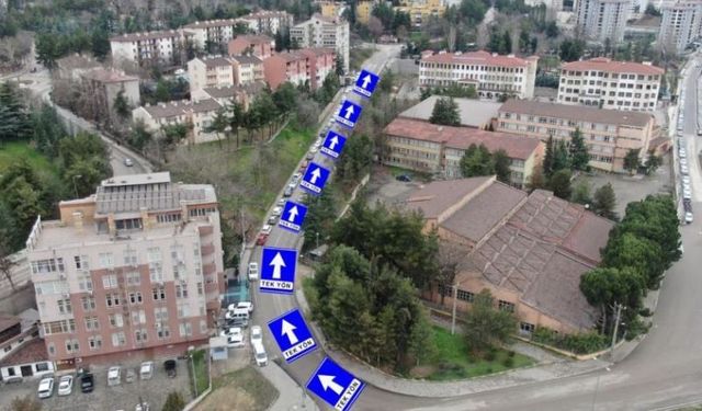 Polis evi istikametindeki Fatih Caddesi tek yön oldu