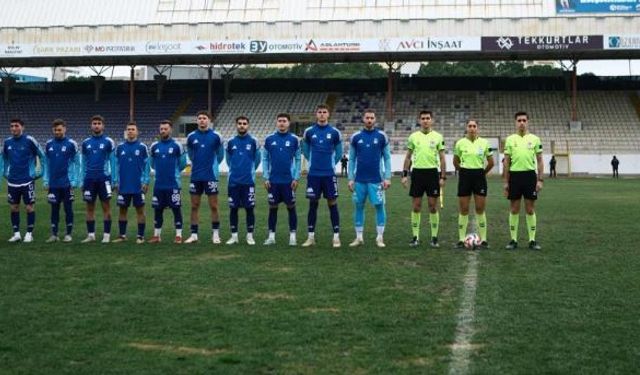 Rakip gelmedi, Gebzespor sahada çift kale maç yaptı