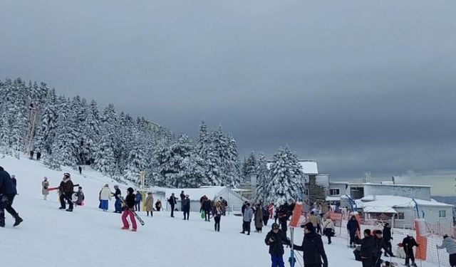 Uludağ Yarıyıl Tatilinde Yüzbinlerce Turisti Ağırladı