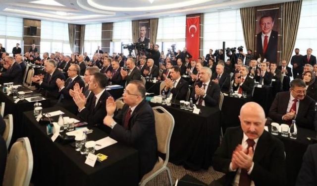 Vali Çiçek, valiler buluşmasına katıldı