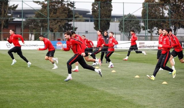 A Milli Futbol Takımı, Kosova maçı hazırlıklarına başladı