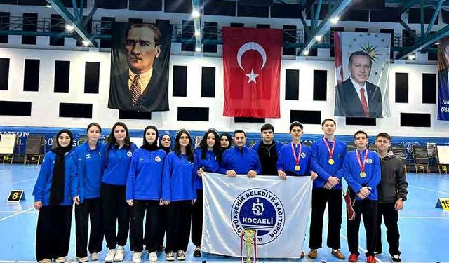 Mavi-beyazlı sporcular haftayı uluslararası madalyalarla kapattı