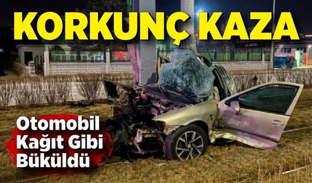 Direğe çarpan otomobil kağıt gibi büküldü: 1 yaralı