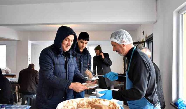 117 yıllık gelenekte ustalara vefa: 50 yıllık keşkekçiler ödüllendirildi
