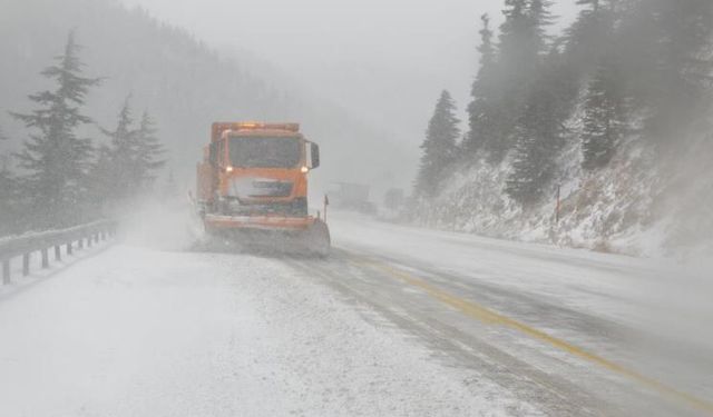 Antalya-Konya karayolunda kar yağışı başladı
