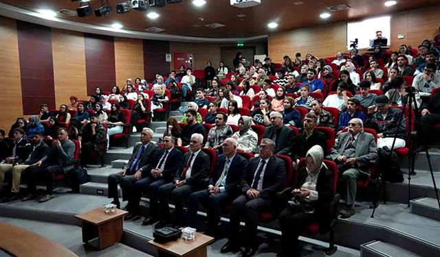 Prof. Savaş: Batı, Müslümanların eserlerini sahiplenmiş