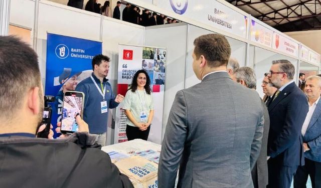 BARÜ, İnegöl Tanıtım Günleri’nde Aday Öğrencilerle Buluştu