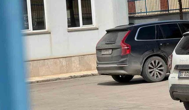 “Dur” ihtarına uymadı, araçtan firari hükümlü çıktı