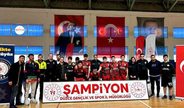 Futsal heyecanı: Polis Haftası Turnuvası nefes kesti