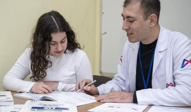 Görme engelli öğrenciye ücretsiz eğitim desteği