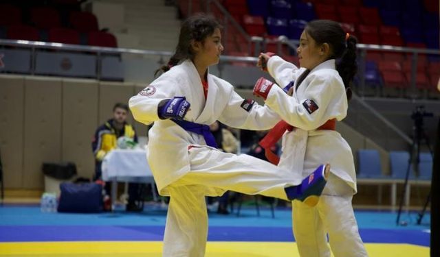 Karabük'te Ju Jitsu Şampiyonası başladı