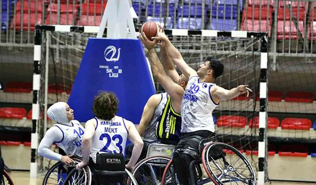 Karabük Demir Kartal, sahasında Fenerbahçe'ye mağlup oldu