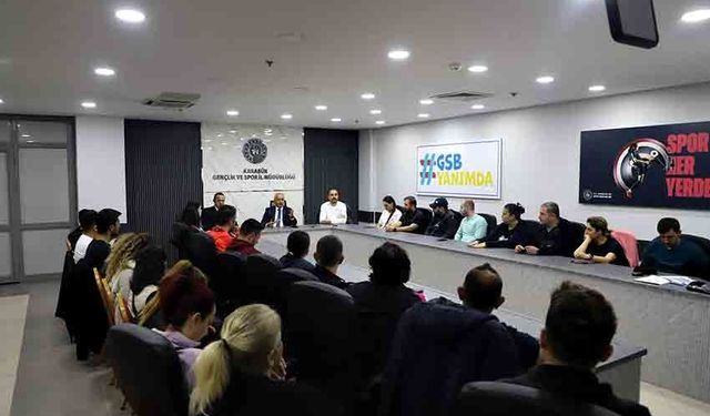 Karabük’te spor anrentörleriyle kapsamlı toplantı
